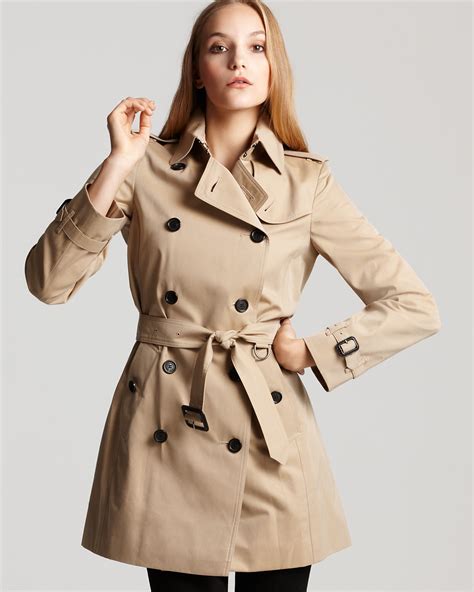 trench burberry donna corto|burberry trench jacket sale.